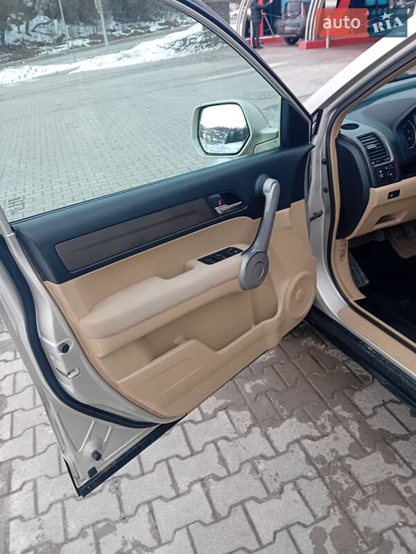 Внедорожник / Кроссовер Honda CR-V 2007 в Тернополе