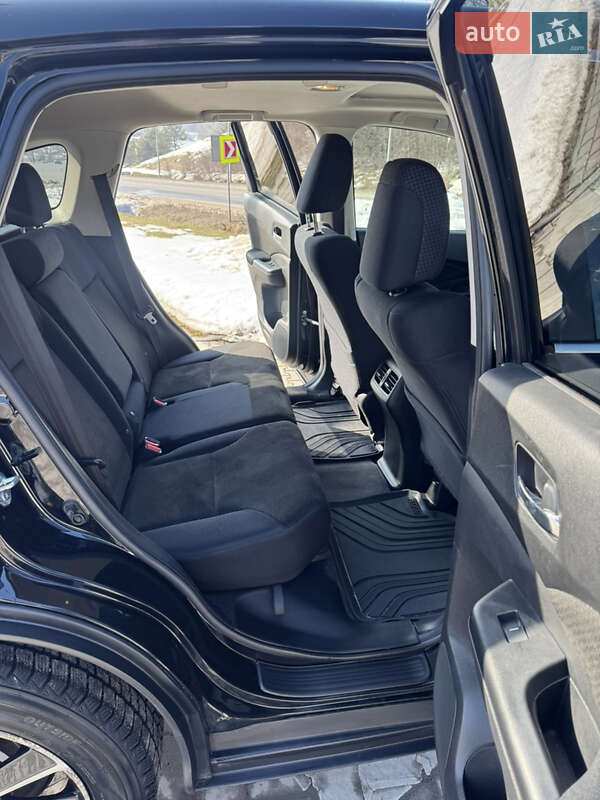 Внедорожник / Кроссовер Honda CR-V 2016 в Тернополе фото 6 Внедорожник / Кроссовер Honda CR-V 2016 в Тернополе