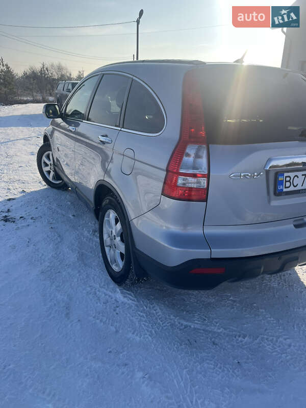 Внедорожник / Кроссовер Honda CR-V 2007 в Жовкве