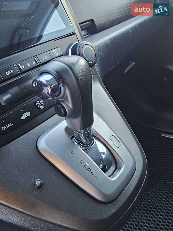 Внедорожник / Кроссовер Honda CR-V 2010 в Киеве