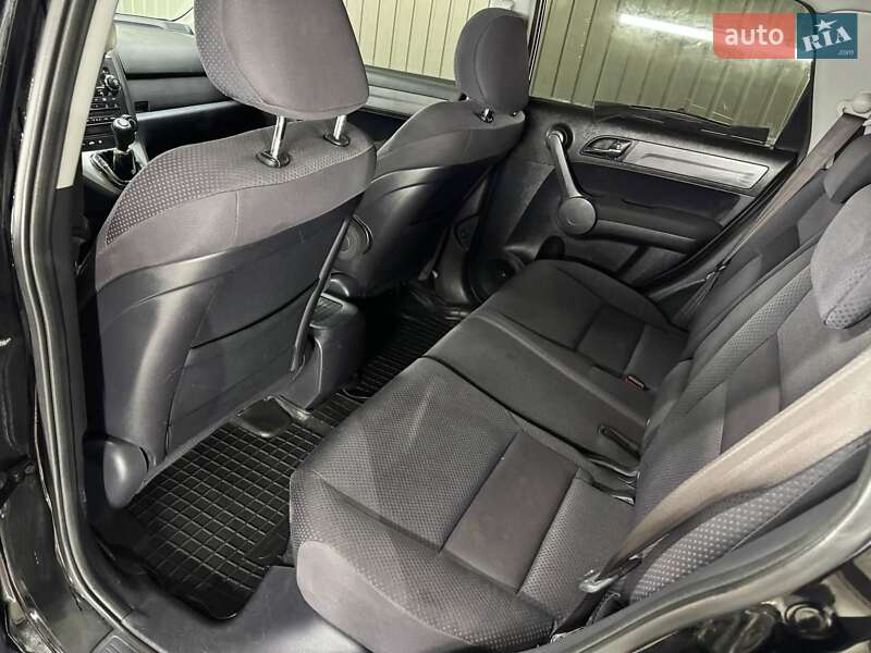 Внедорожник / Кроссовер Honda CR-V 2009 в Черновцах
