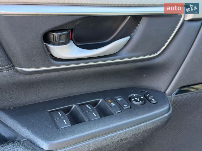 Внедорожник / Кроссовер Honda CR-V 2020 в Киеве