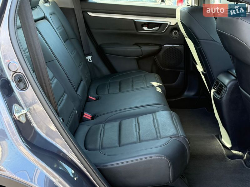 Внедорожник / Кроссовер Honda CR-V 2020 в Киеве