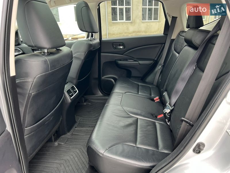 Внедорожник / Кроссовер Honda CR-V 2016 в Ивано-Франковске