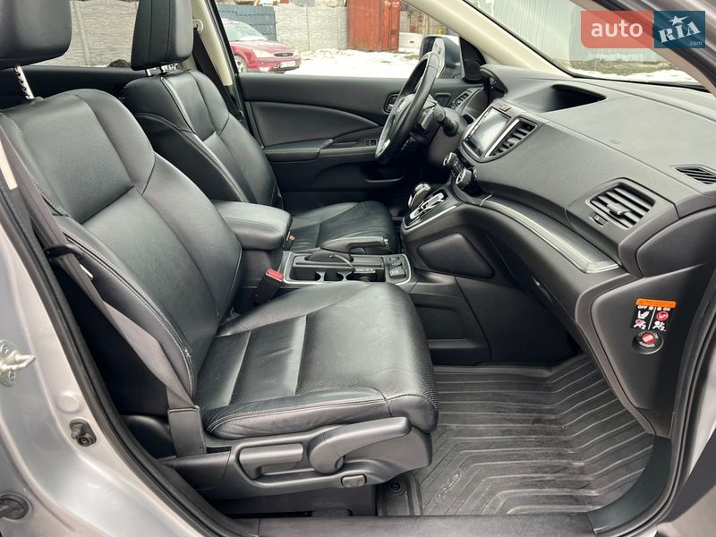 Внедорожник / Кроссовер Honda CR-V 2016 в Ивано-Франковске