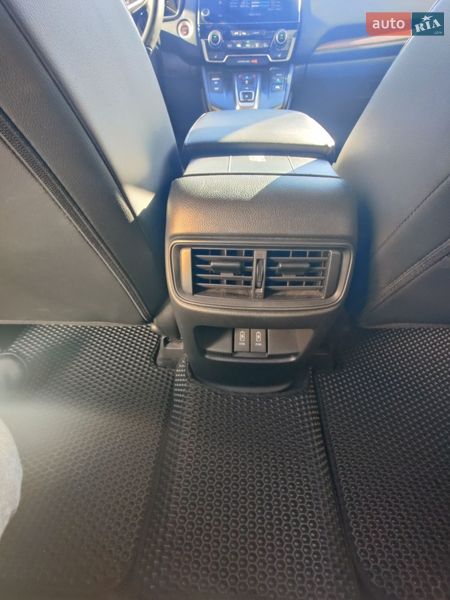 Внедорожник / Кроссовер Honda CR-V 2021 в Святопетровское