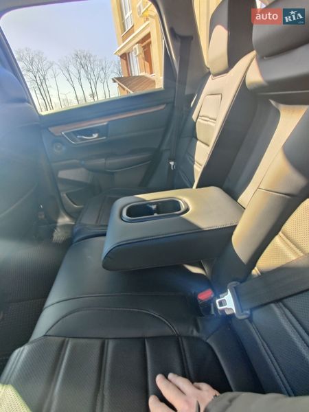 Внедорожник / Кроссовер Honda CR-V 2021 в Святопетровское