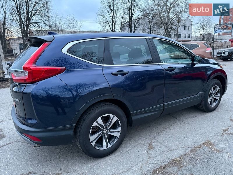 Внедорожник / Кроссовер Honda CR-V 2018 в Полтаве