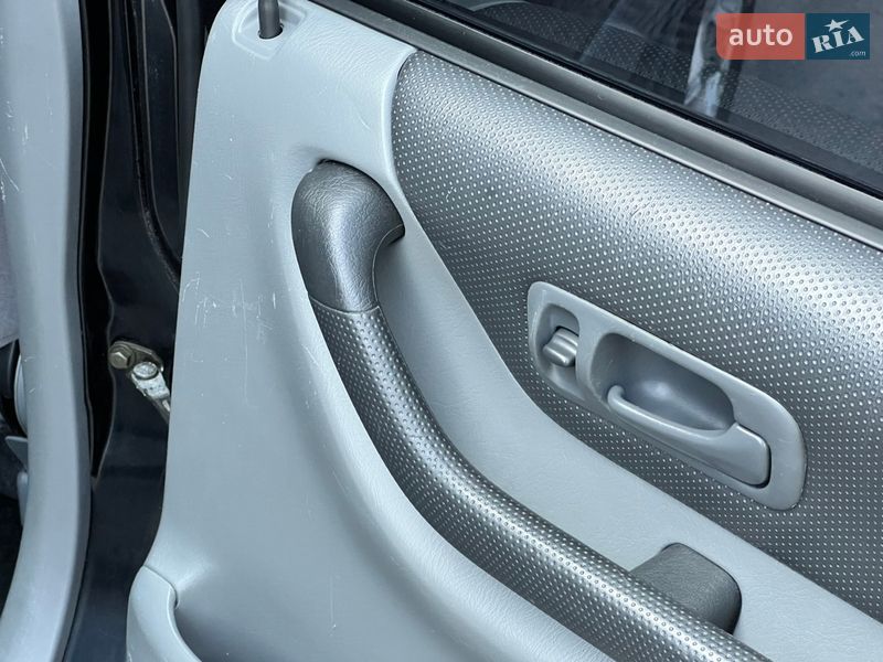 Внедорожник / Кроссовер Honda CR-V 1997 в Киеве