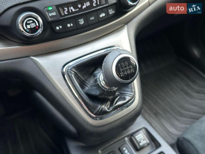 Внедорожник / Кроссовер Honda CR-V 2013 в Ровно