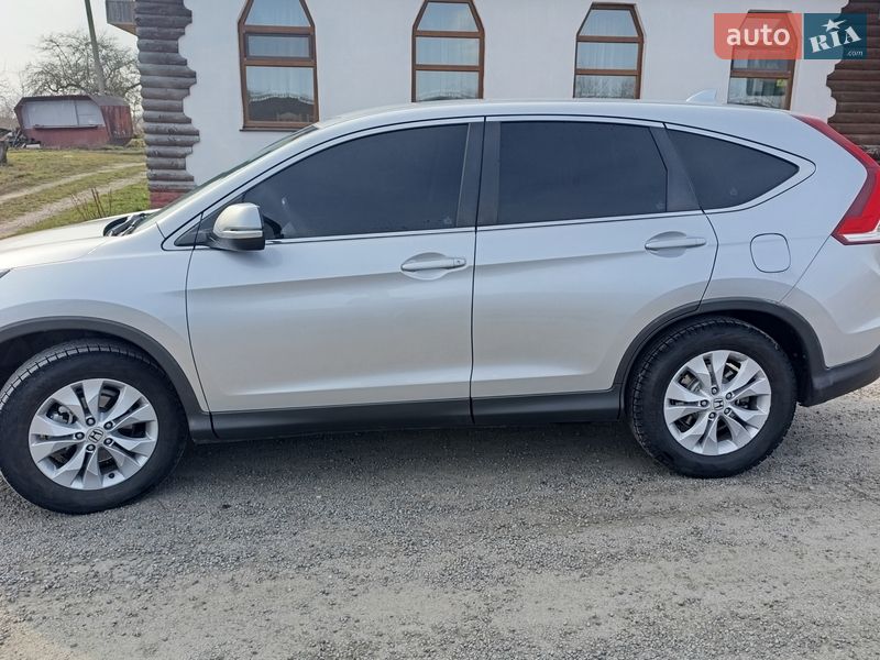 Внедорожник / Кроссовер Honda CR-V 2014 в Ярмолинцах