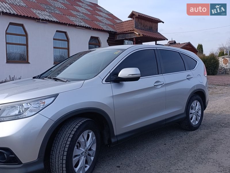 Внедорожник / Кроссовер Honda CR-V 2014 в Ярмолинцах