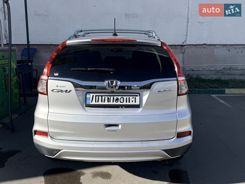 Позашляховик / Кросовер Honda CR-V 2015 в Києві