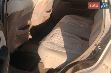 Позашляховик / Кросовер Honda CR-V 2003 в Дніпрі