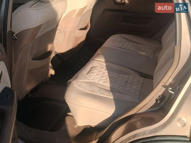 Позашляховик / Кросовер Honda CR-V 2003 в Дніпрі