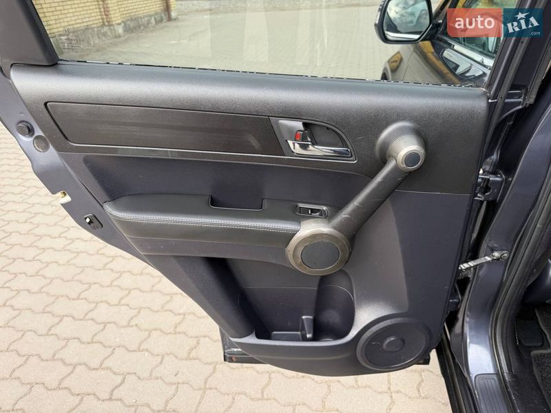 Позашляховик / Кросовер Honda CR-V 2011 в Радивиліві