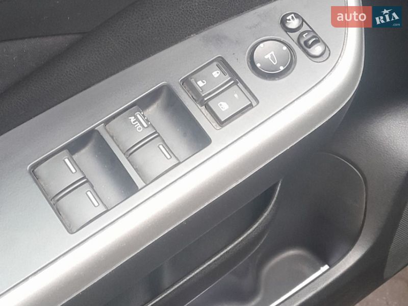 Внедорожник / Кроссовер Honda CR-V 2013 в Харькове