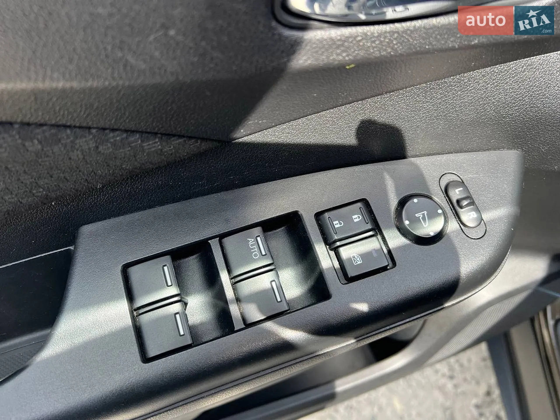 2015 Honda CR-V - мініатюра 17