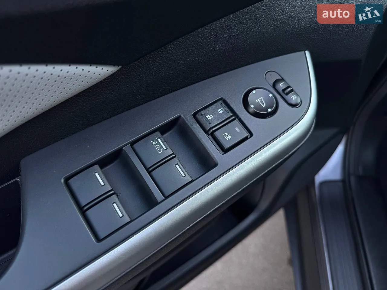 2016 Honda CR-V - мініатюра 13
