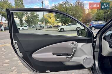 Хэтчбек Honda CR-Z 2011 в 