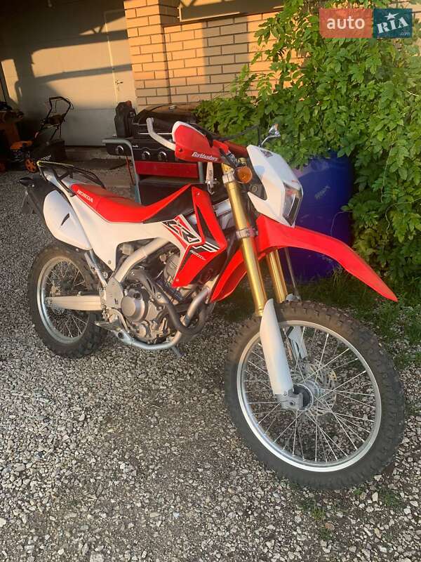 Мотоцикл Внедорожный (Enduro) Honda CRF 250L 2015 в 