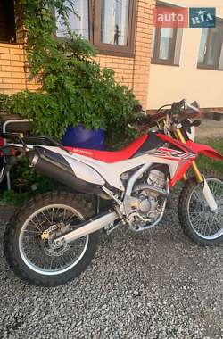 Мотоцикл Внедорожный (Enduro) Honda CRF 250L 2015 в 