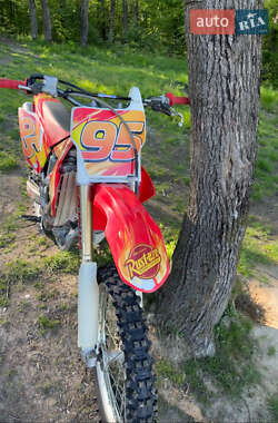 Мотоцикл Кросс Honda CRF 250R 2005 в 