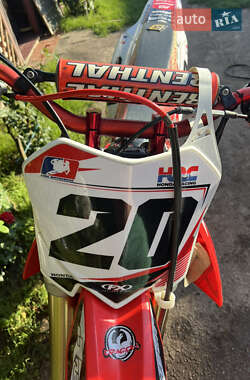 Мотоцикл Кросс Honda CRF 250R 2012 в 