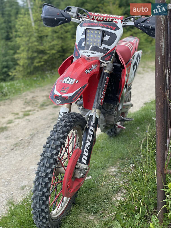 Мотоцикл Кросс Honda CRF 250R 2009 в Полянице