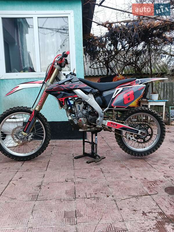 Мотоцикл Кросс Honda CRF 250R 2005 в Яготине фото 4 Мотоцикл Кросс Honda CRF 250R 2005 в Яготине