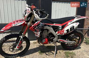Мотоцикл Внедорожный (Enduro) Honda CRF 450R 2014 в Хусте