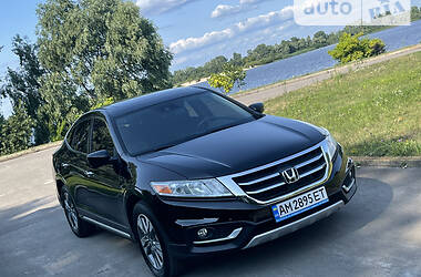 Внедорожник / Кроссовер Honda Crosstour 2013 в Киеве