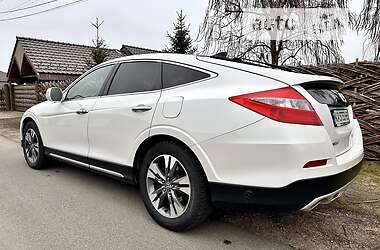 Позашляховик / Кросовер Honda Crosstour 2013 в 