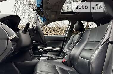 Позашляховик / Кросовер Honda Crosstour 2013 в 
