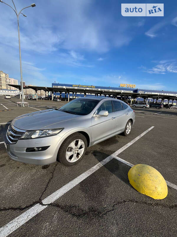 Внедорожник / Кроссовер Honda Crosstour 2011 в Киеве
