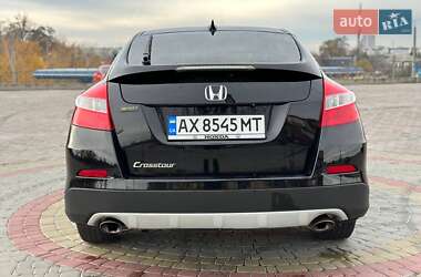 Позашляховик / Кросовер Honda Crosstour 2015 в 