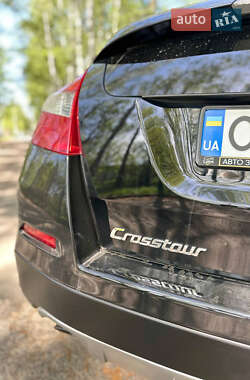 Внедорожник / Кроссовер Honda Crosstour 2013 в Черновцах