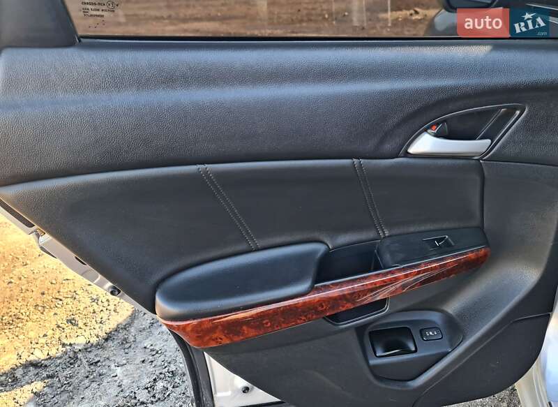 Внедорожник / Кроссовер Honda Crosstour 2011 в Житомире