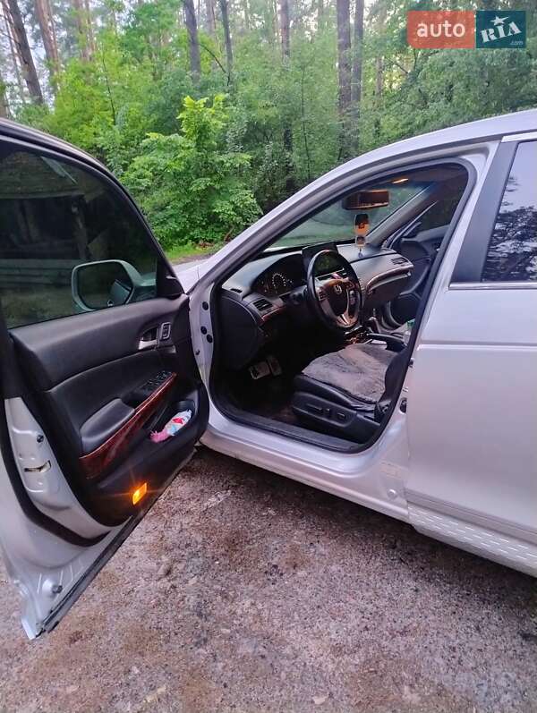 Внедорожник / Кроссовер Honda Crosstour 2011 в Киеве