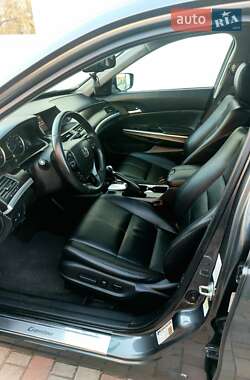 Внедорожник / Кроссовер Honda Crosstour 2013 в 