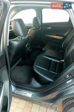 Внедорожник / Кроссовер Honda Crosstour 2013 в 