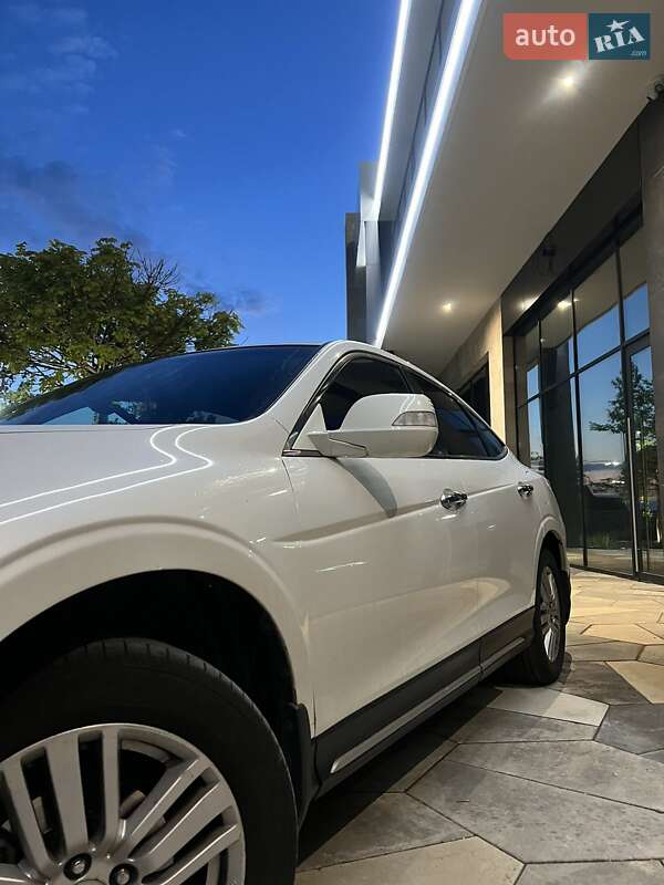 Позашляховик / Кросовер Honda Crosstour 2013 в Ужгороді фото 12 Позашляховик / Кросовер Honda Crosstour 2013 в Ужгороді