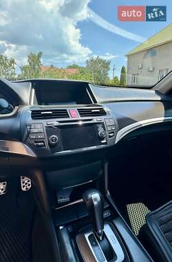 Внедорожник / Кроссовер Honda Crosstour 2013 в 