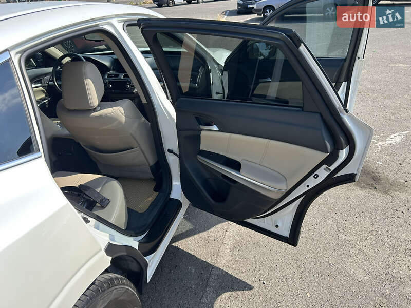 Внедорожник / Кроссовер Honda Crosstour 2015 в Одессе