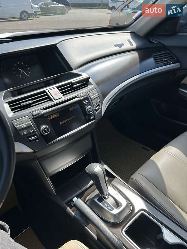 Внедорожник / Кроссовер Honda Crosstour 2015 в Одессе