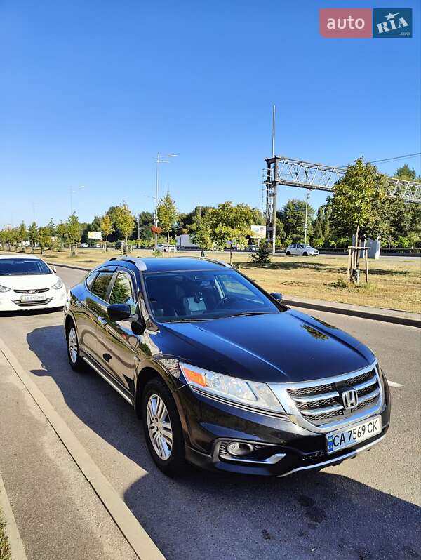 Внедорожник / Кроссовер Honda Crosstour 2013 в Черкассах