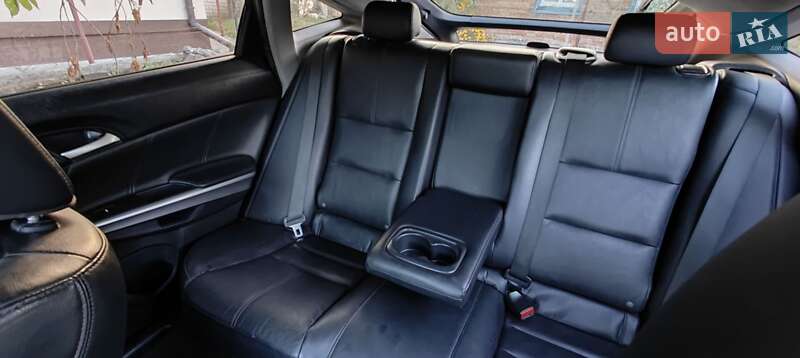 Внедорожник / Кроссовер Honda Crosstour 2013 в Черкассах