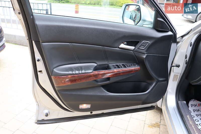 Внедорожник / Кроссовер Honda Crosstour 2011 в Львове