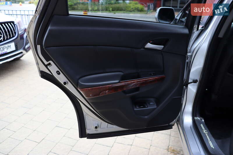 Внедорожник / Кроссовер Honda Crosstour 2011 в Львове