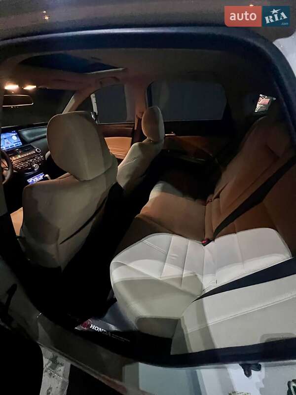 Позашляховик / Кросовер Honda Crosstour 2013 в Ірпені